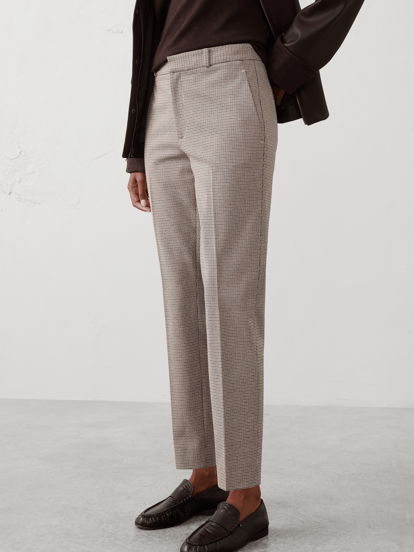 Image 3 of 8, Sloan Slim High-Rise Ankle Pant
