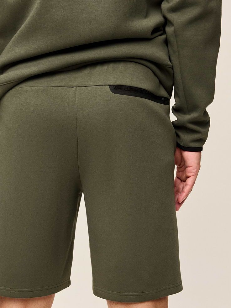 Image number 5 showing, Dynamic Fleece 4.0 Shorts -- 8-inch inseam