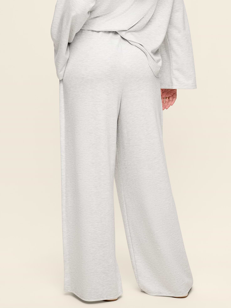 Image number 6 showing, High-Waisted Bounce Lite Drapey Wide-Leg Pleated Pants