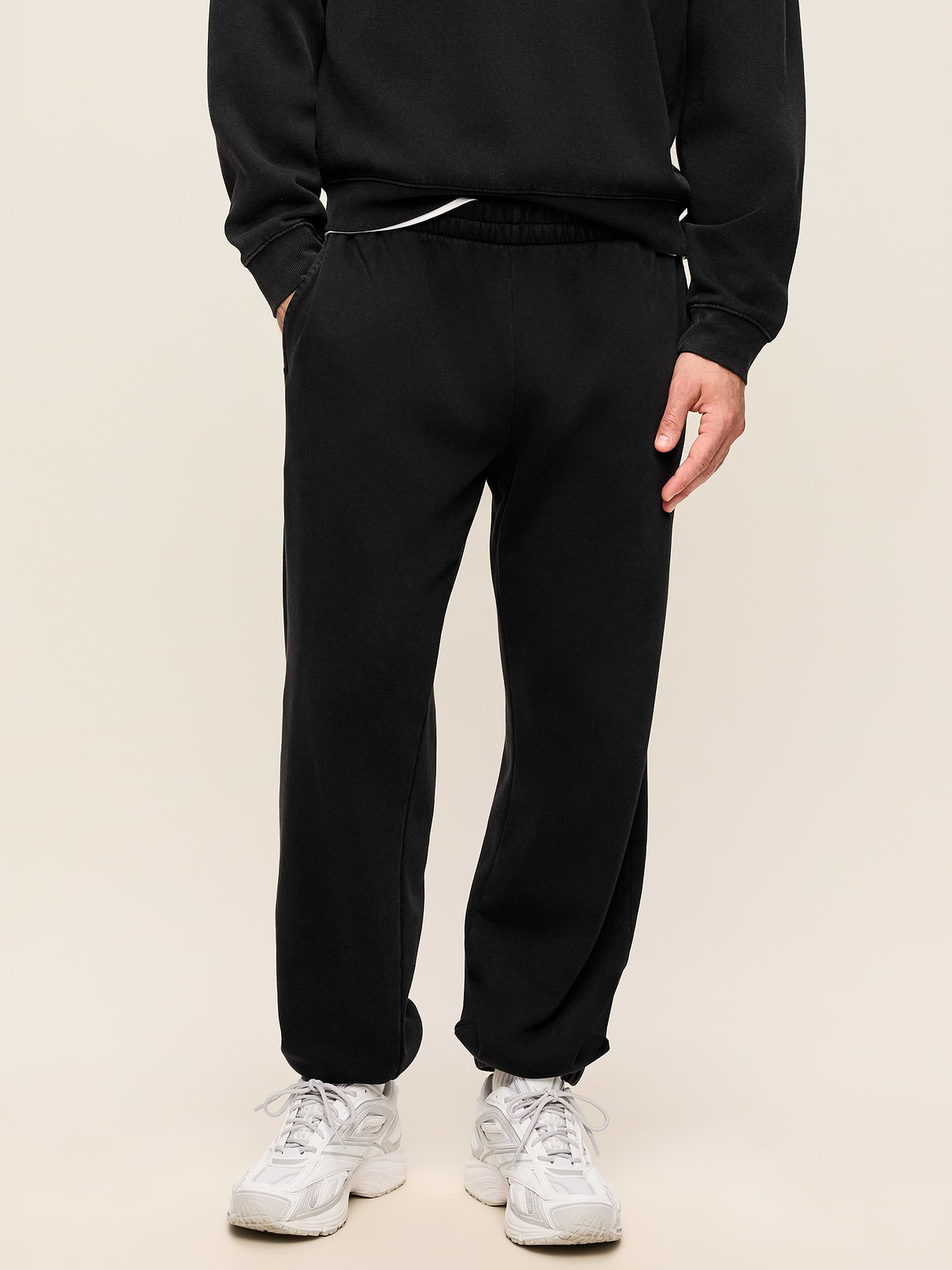 Image 1 of 4, elastic-drawstring waistband, on-seam pockets, pull-on style, Product #907914