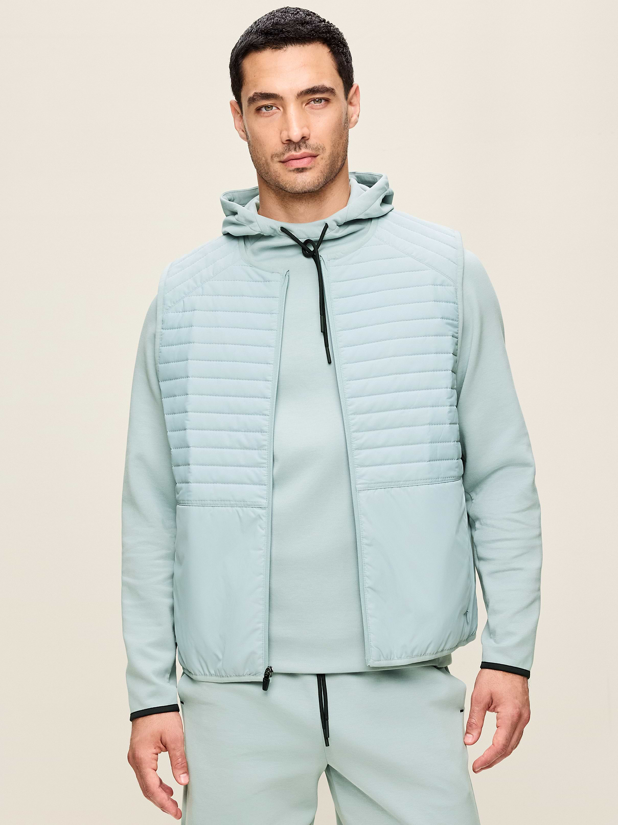 Image number 1 showing, Light-Padded USB Vest