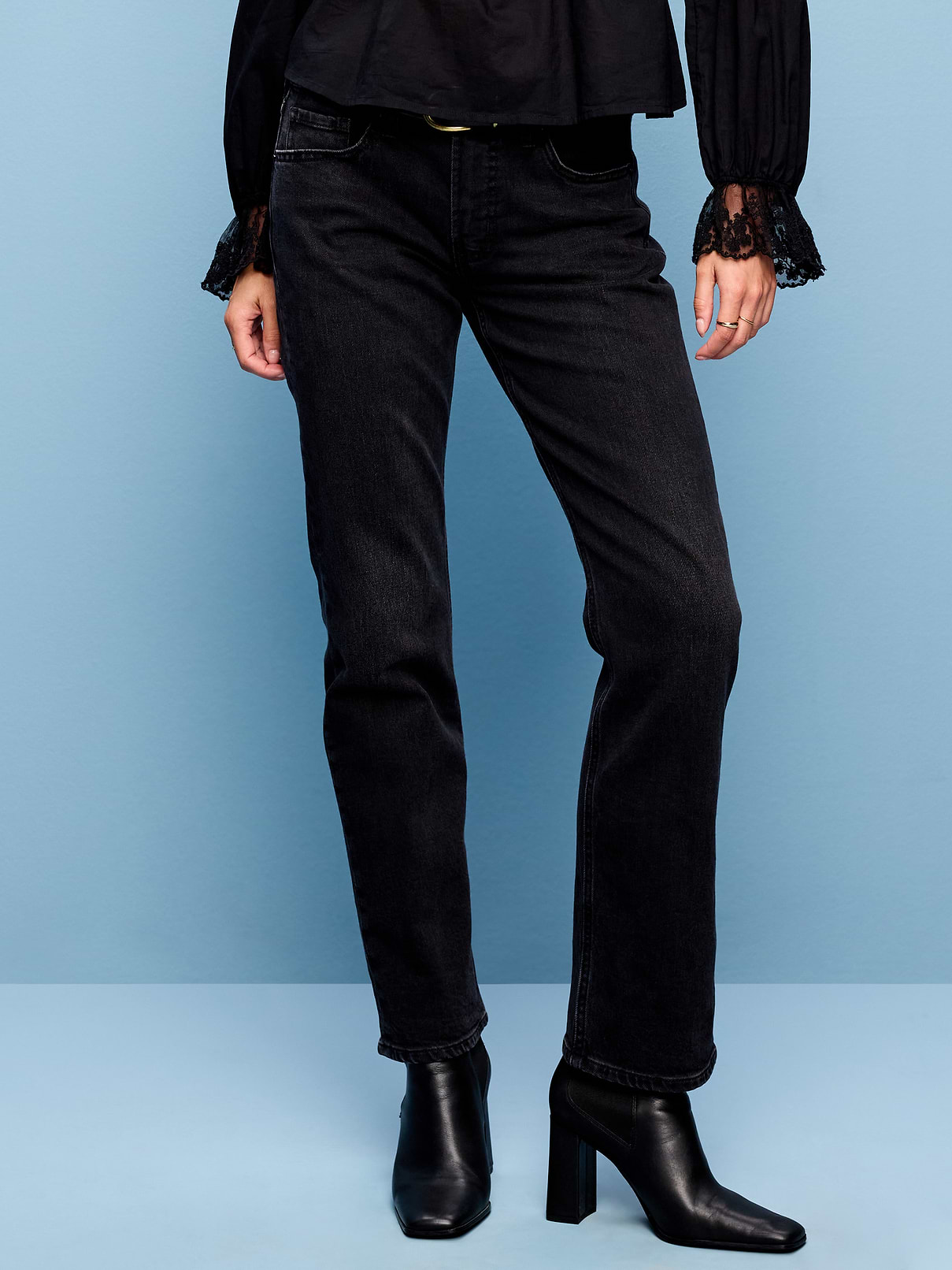 Image number 2 showing, Mid-Rise Straight Jeans