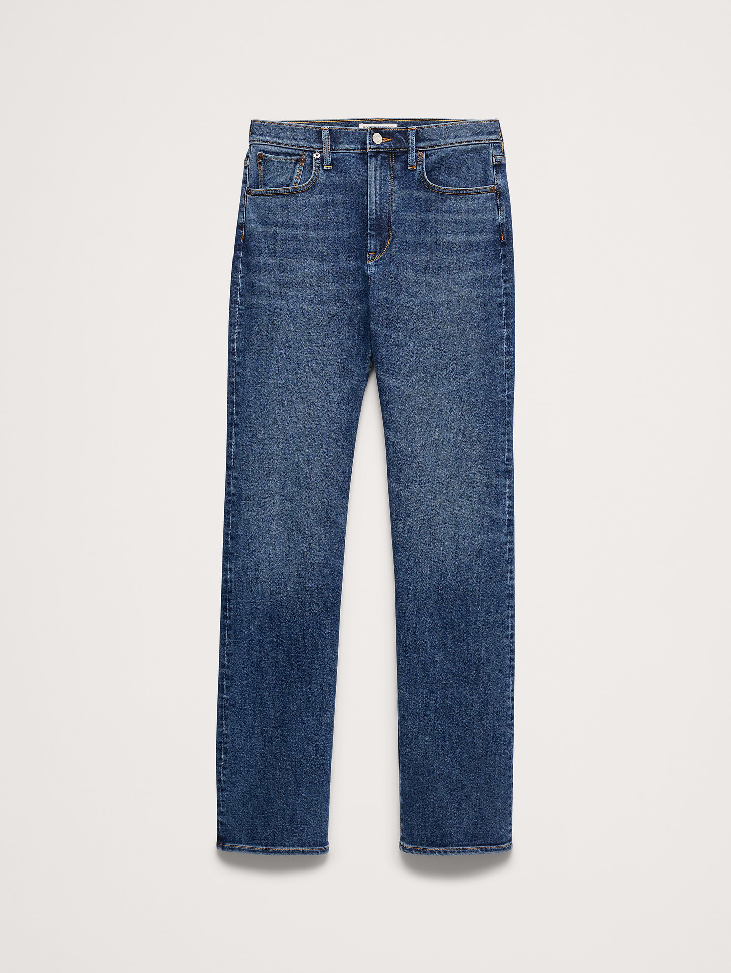 L'image numéro 5 présente Jean étroit à taille haute