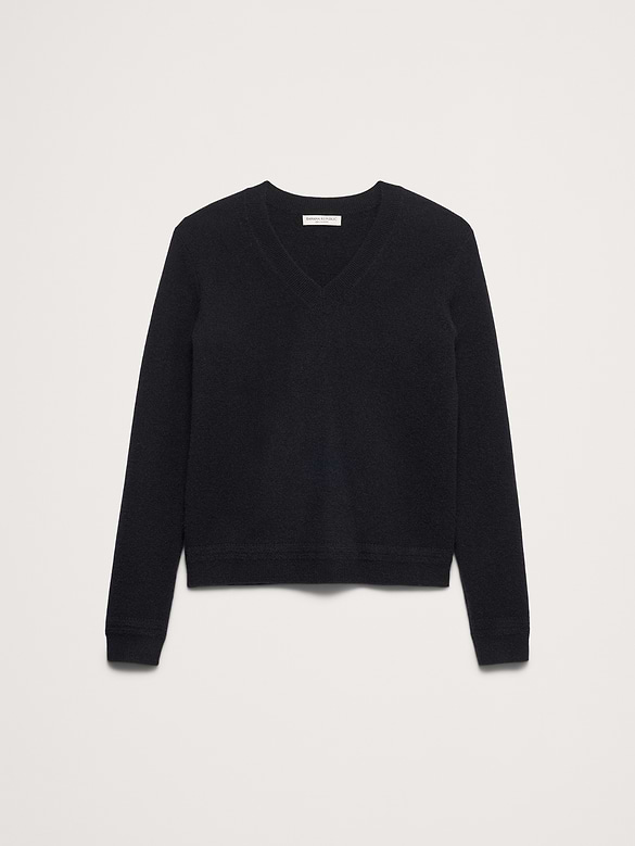 Lightweight Cashmere V-Neck Sweater