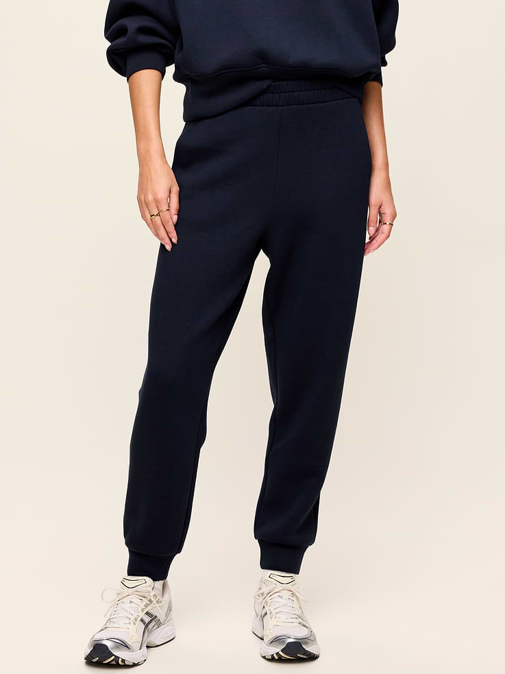 Image number 1 showing, High-Waisted Bounce Fleece Jogger Sweatpants