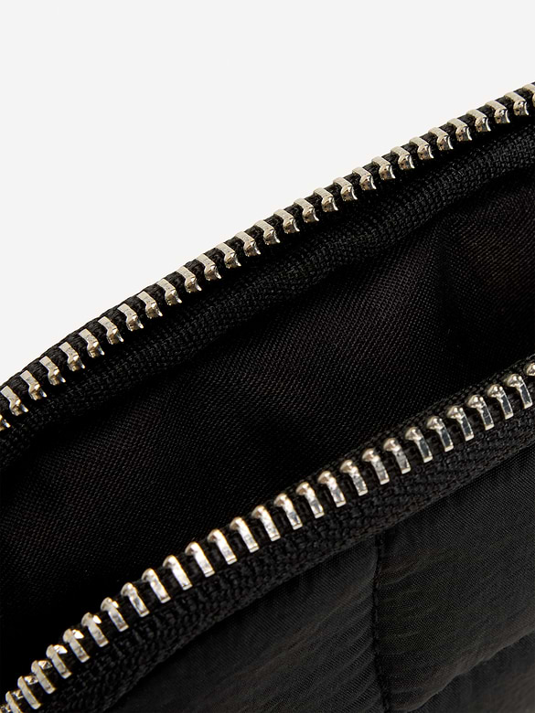 Active Puffer Wristlet