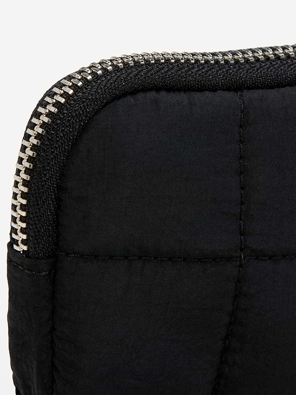 Active Puffer Wristlet