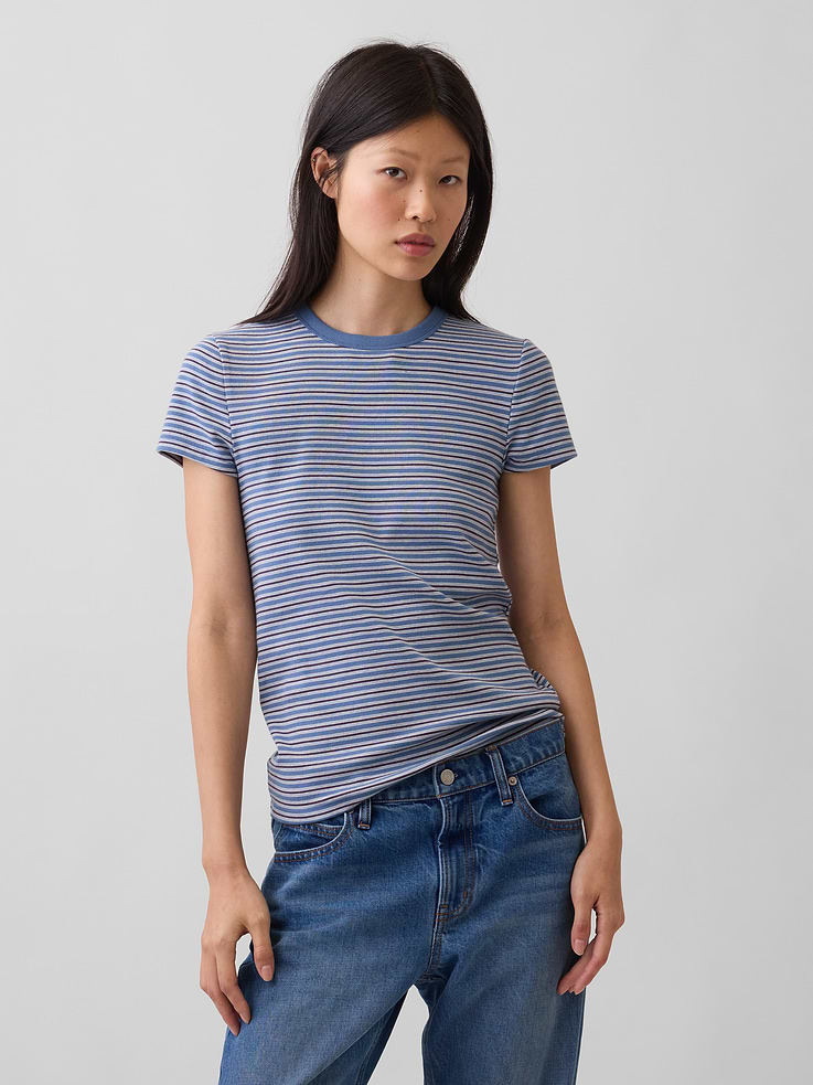 L'image numéro 1 présente T-shirt ras du cou moderne