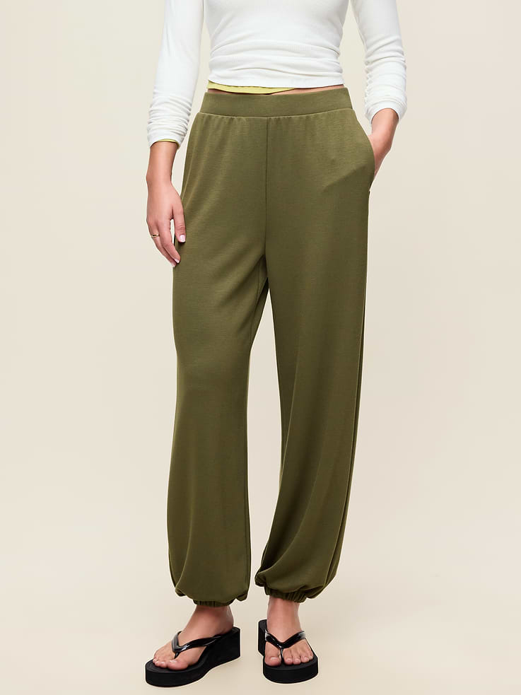 Image number 1 showing, Oversized Bounce Lite Bubble Jogger Sweatpants