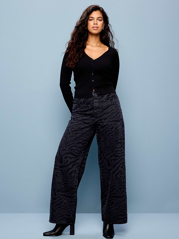 High-Waisted Baggy Wide-Leg Jeans