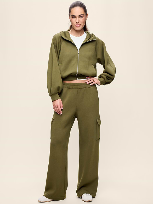 High-Waisted Bounce Fleece Wide-Leg Cargo Sweatpants