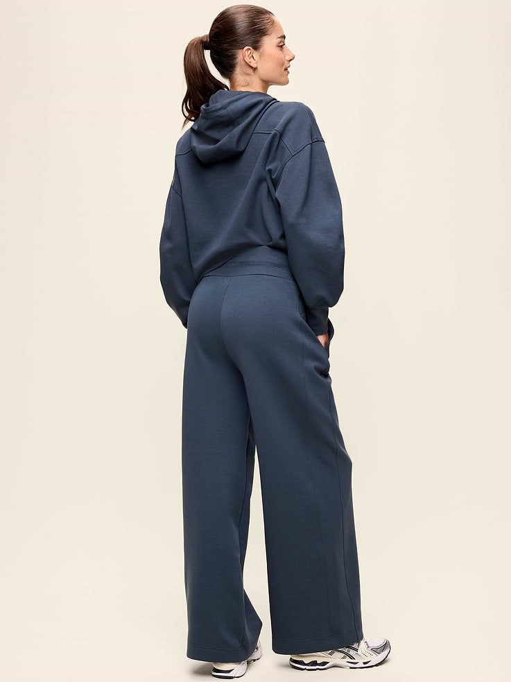 Image number 3 showing, Extra High-Waisted Dynamic Fleece Wide-Leg Sweatpants