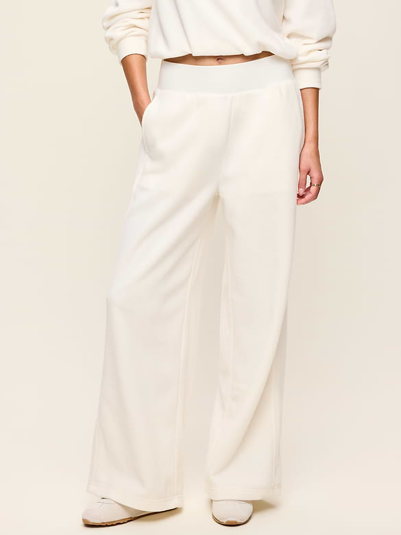 Extra High-Waisted Performance Fleece Wide-Leg Sweatpants
