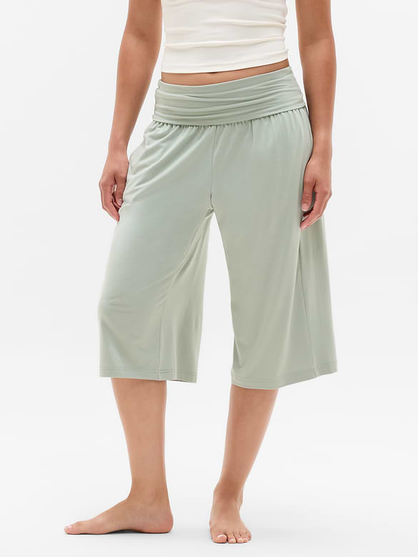 Dream Drape Mid Rise Crop Pant