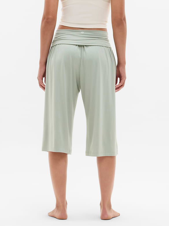 Dream Drape Mid Rise Crop Pant