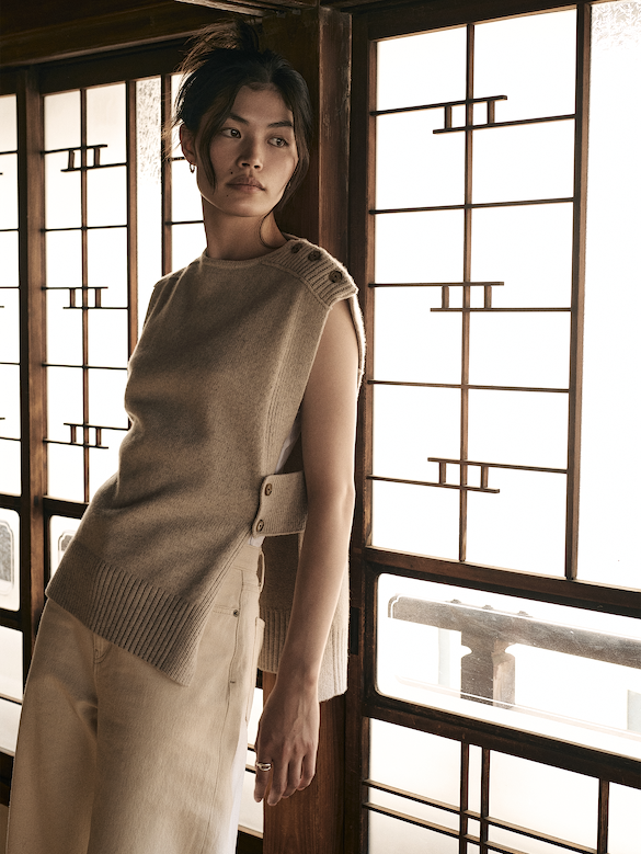 Wool-Cashmere Side-Snap Sweater Vest