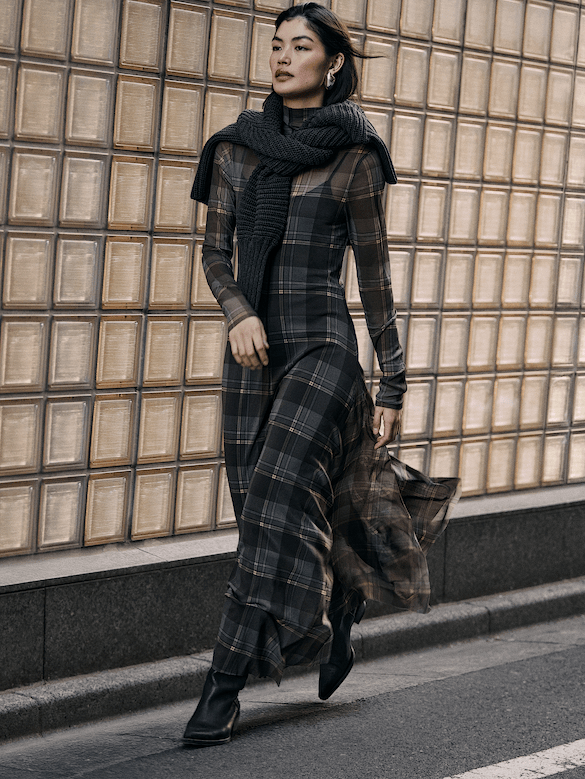 Robe longue en tissu à mailles à manches longues