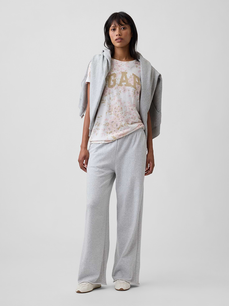 Image number 3 showing, Gap Logo T-Shirt