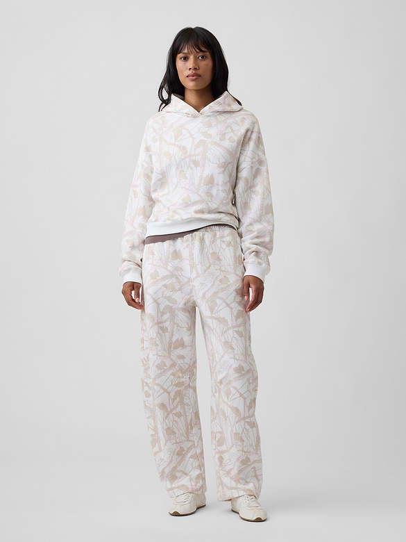 Relaxed Gap Mini-Logo Cropped Hoodie