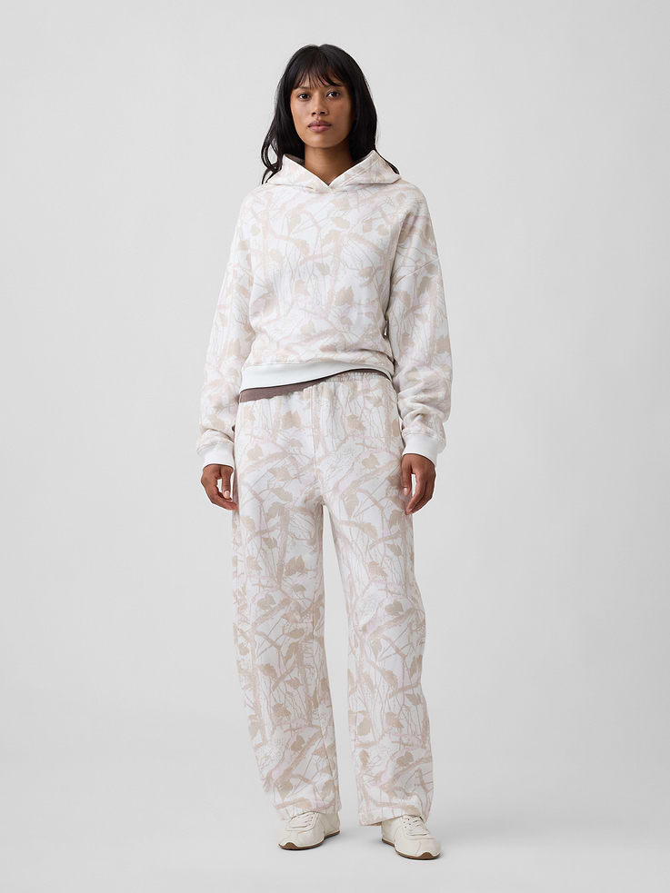 Image number 3 showing, Relaxed Gap Mini-Logo Cropped Hoodie