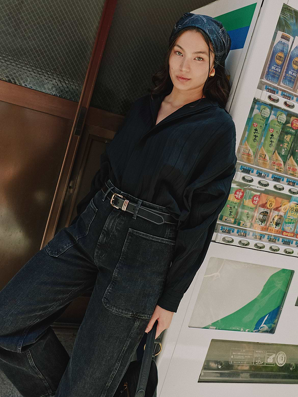 Ultra High-Rise Barrel Jean