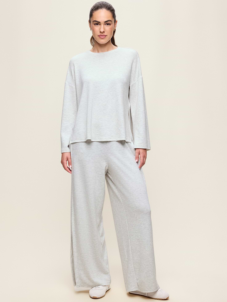 Image number 2 showing, High-Waisted Bounce Lite Drapey Wide-Leg Pleated Pants