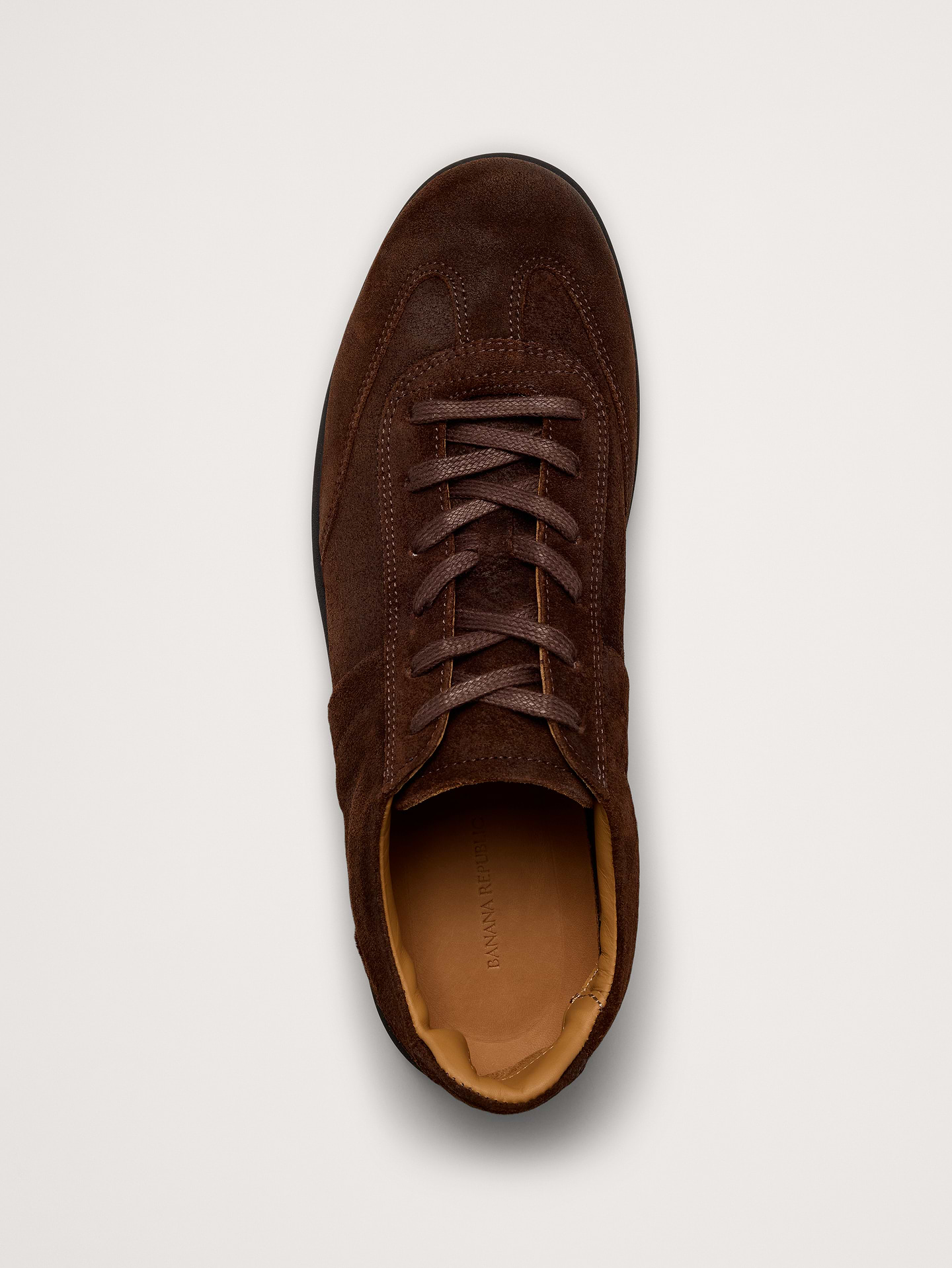 L'image numéro 5 présente Chaussures de sport en nubuck italien