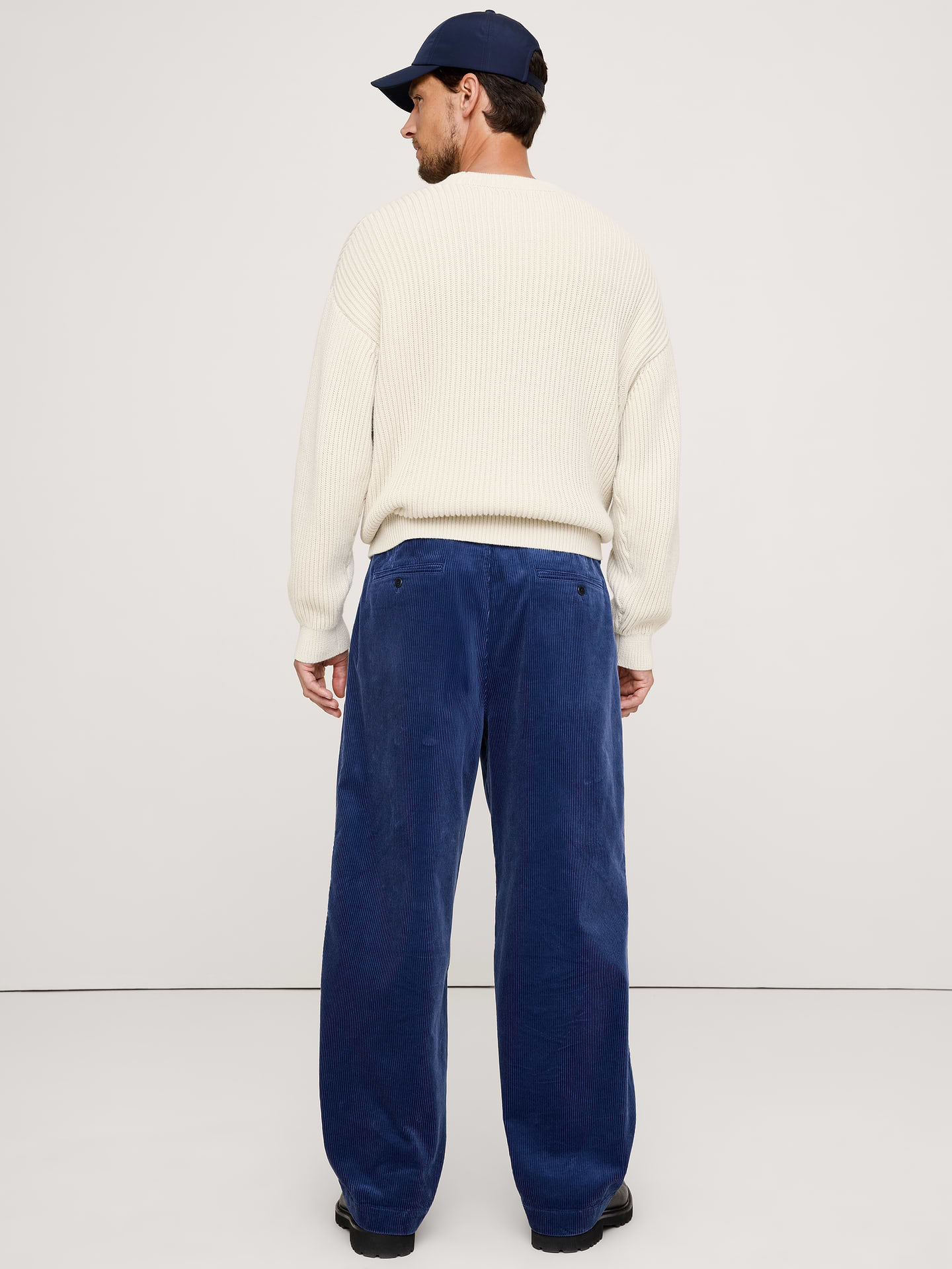Image 5 de 8, Pantalon ample en velours côtelé plissé