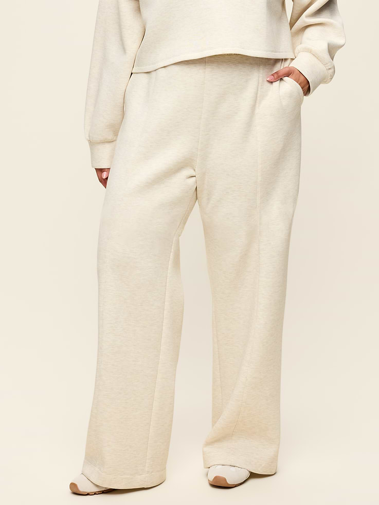 Image number 9 showing, High-Waisted Bounce Fleece Wide-Leg Sweatpants