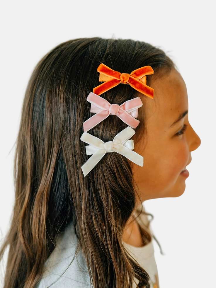 Image number 2 showing, Sweet Wink Mini Velvet Bow Clip Set