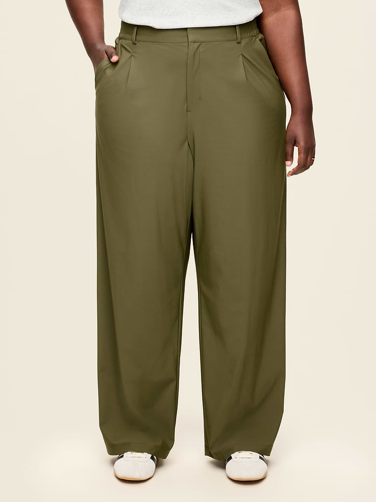 L'image numéro 8 présente Pantalon tailleur Tech Élégant à taille haute