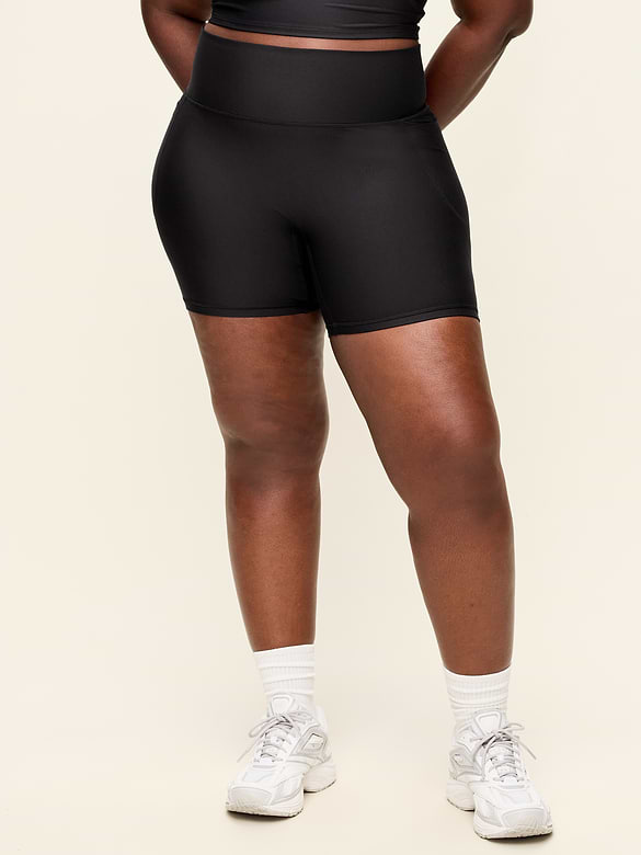 Extra-High Waisted PowerSoft Boundless Pocket Biker Shorts-- 6-inch inseam - No Front Seam