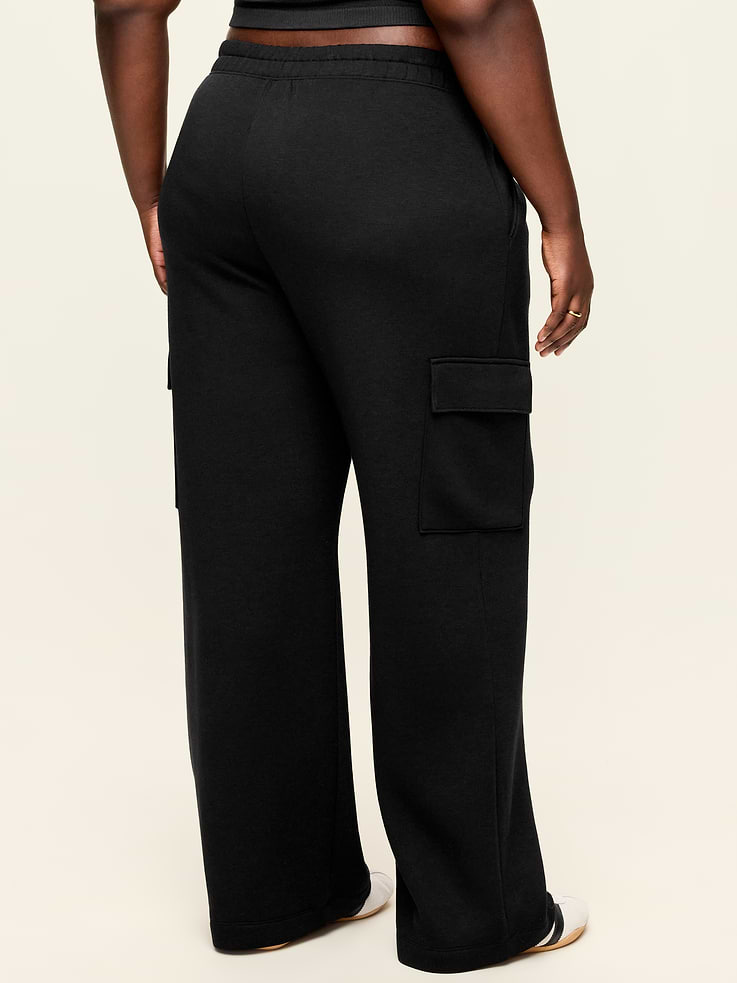 Image number 8 showing, High-Waisted Bounce Fleece Wide-Leg Cargo Sweatpants