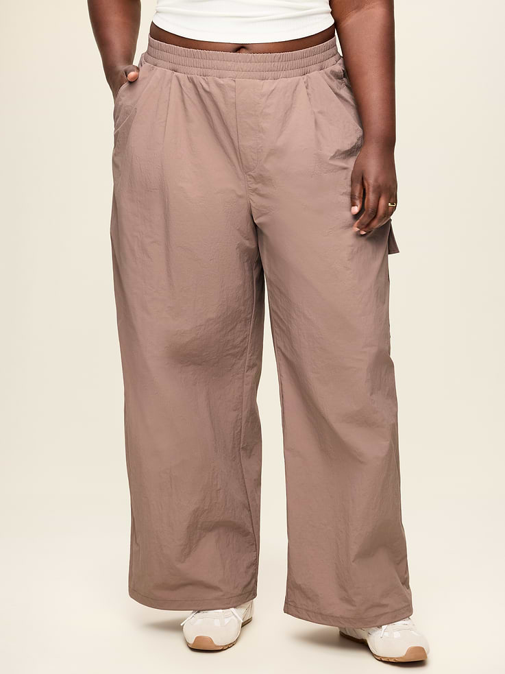 Image number 8 showing, Mid-Rise Adjustable Active Woven Utility Pants