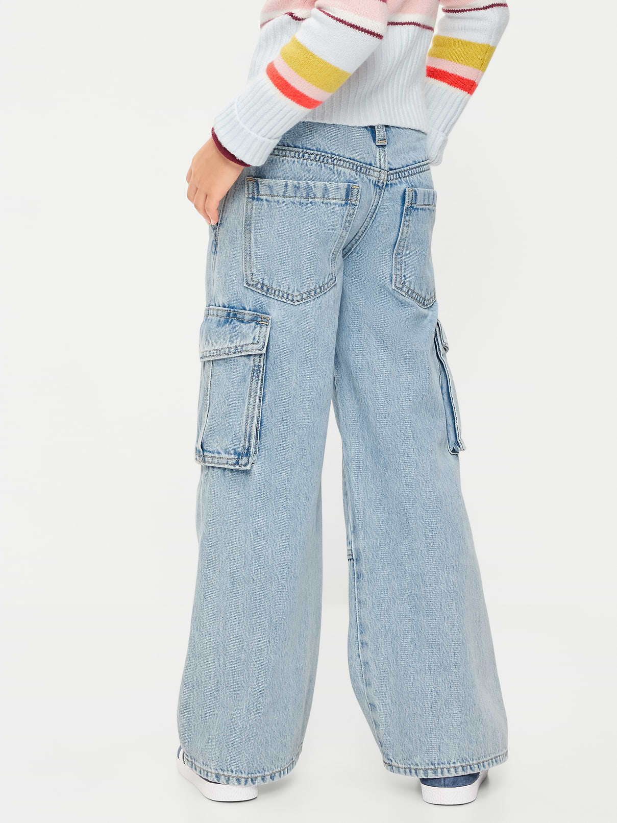 L'image numéro 2 présente Jean cargo coupe très généreuse à jambe large à taille basse pour fille