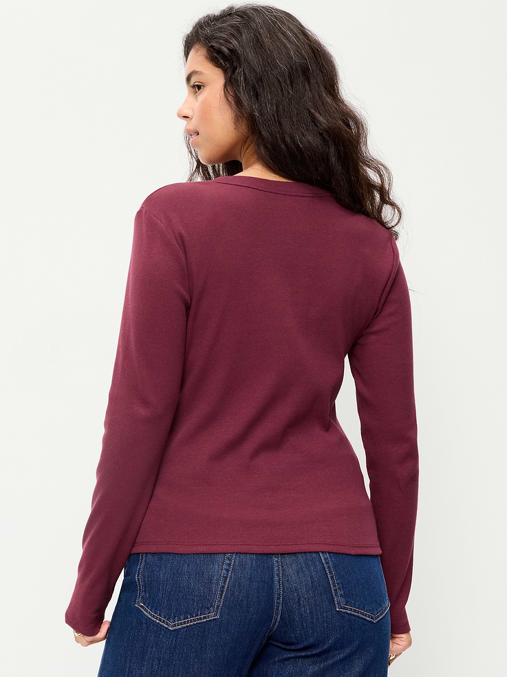 L'image numéro 6 présente T-shirt ajusté à manches longues