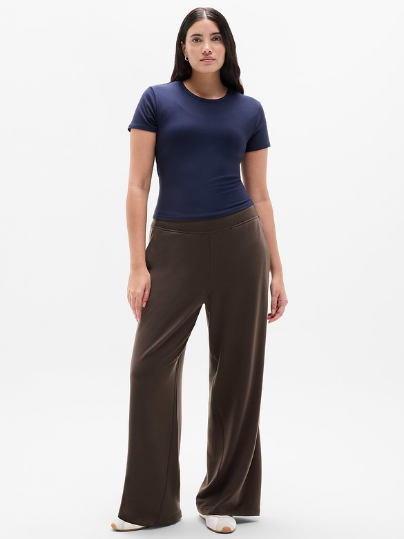 Coaster Luxe Straight Leg Pant