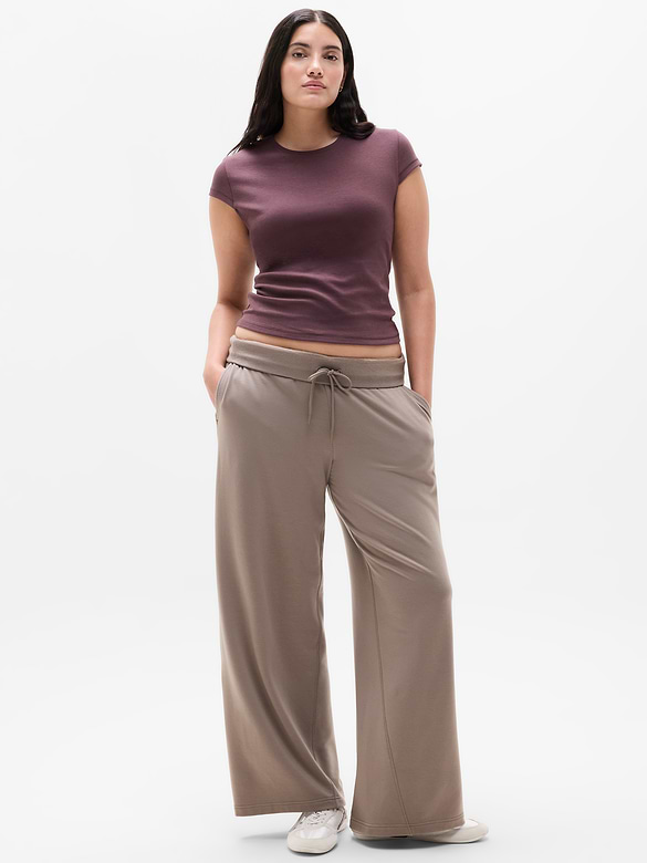 Coaster Luxe Straight Leg Pant