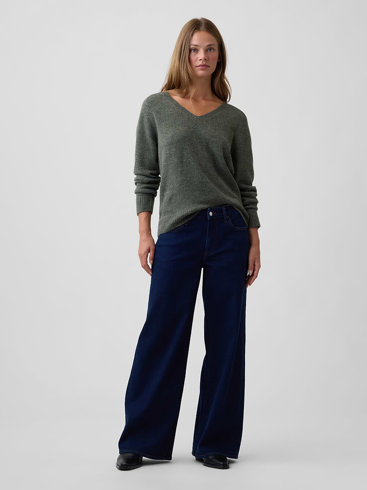 Image 3 of 5, Relaxed Lightweight V-Neck Sweater