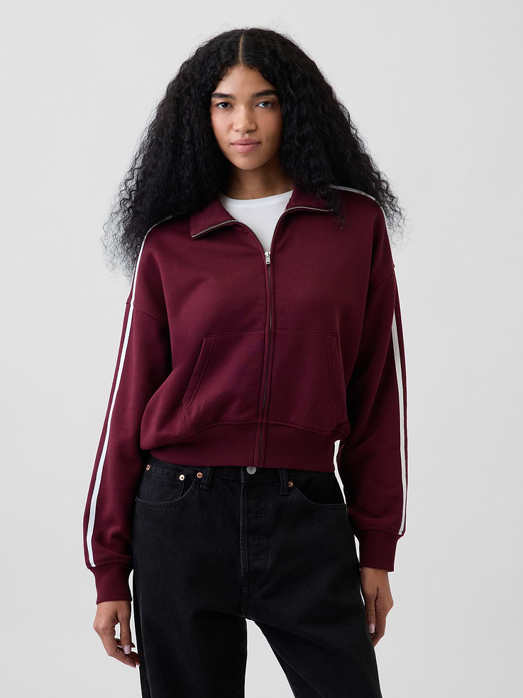 Image 1 of 7, Soft cotton-blend fleece, full-zip jacket. In an oversized fit and slightly cropped length., Mockneck, zipper front., Long sleeves with drop shoulders and taped double side stripes., Kanga pockets., Banded rib cuffs and hem., Made with 52% Protocol cotton verified by the U.S. Cotton Trust Protocol, a program which works with farms committed to improving their environmental footprint by minimizing water usage and improving soil health (Claim No. 10127)., Made with 23% recycled polyester. Compared to virgin materials, using recycled materials helps reduce resource use and waste., Product #1188195