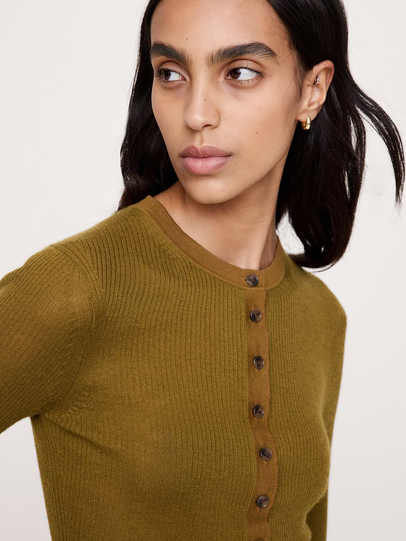 Featherweight Cashmere Henley
