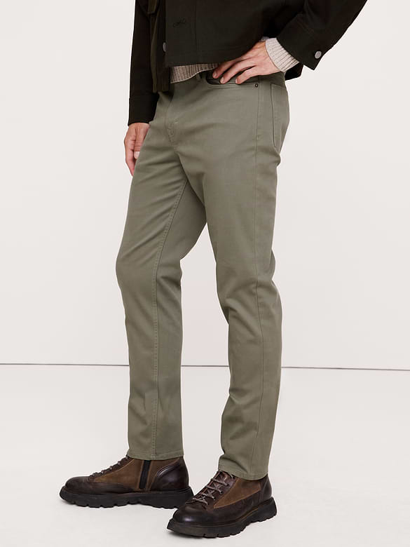 Slim Traveler Pant