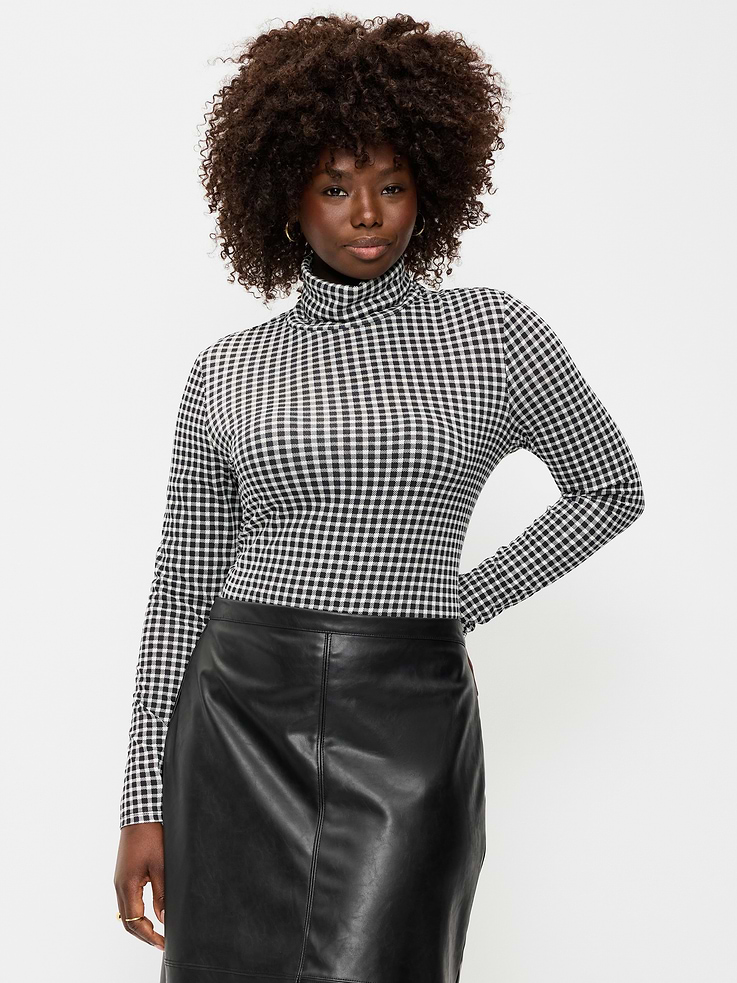 Image number 5 showing, Slim-Fit Printed Turtleneck