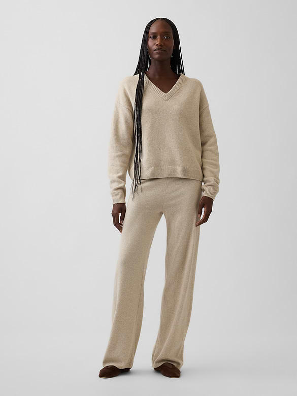 CashSoft Oversized V-Neck Sweater
