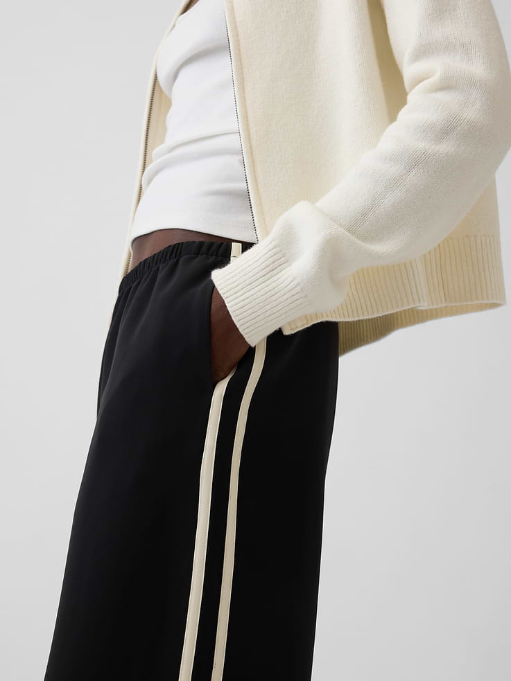 Image 5 of 7, Easy Wide-Leg Pants