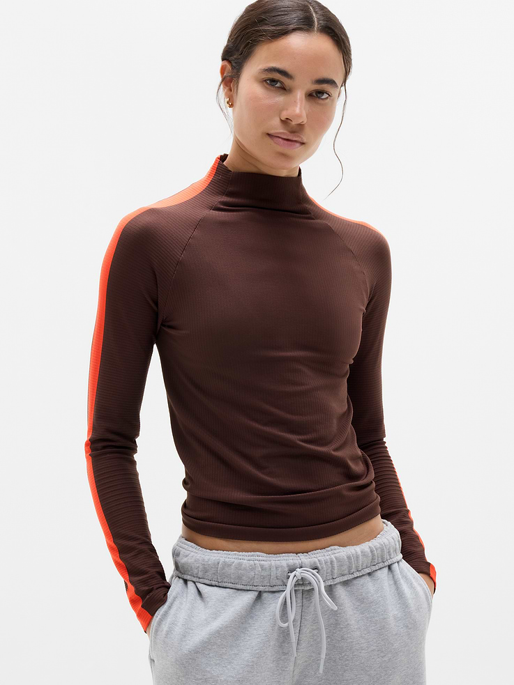 Image 1 of 5, FOR: Your workday commute and weekend travels, from meetings to meetups, FEEL: Seamless construction for maximum comfort and minimal chafing, FAVE: Works as a close-to-body base layer or teamed up with your favorite bottoms, Product #1176000