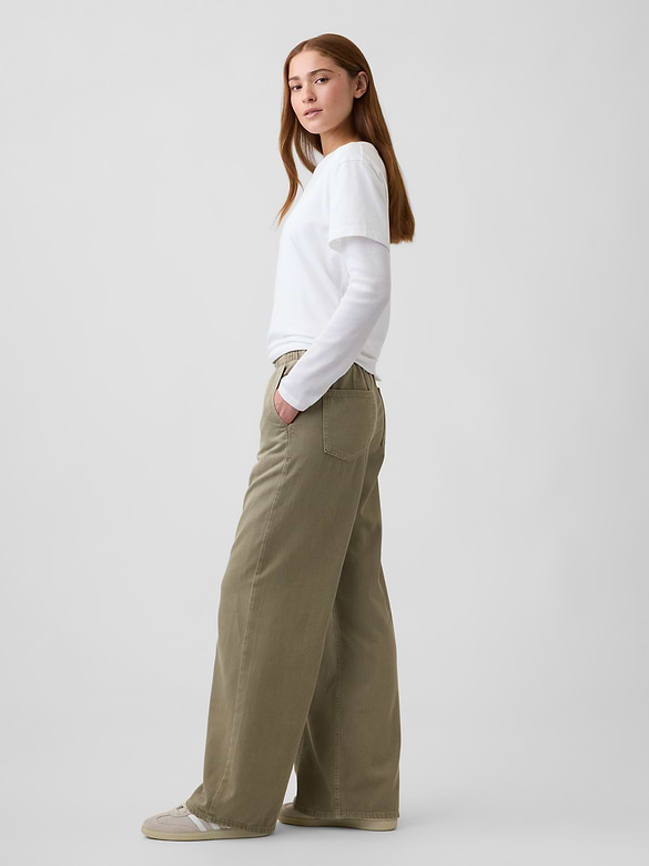 Mid Rise SuperLight Pull-On Wide-Leg Jeans