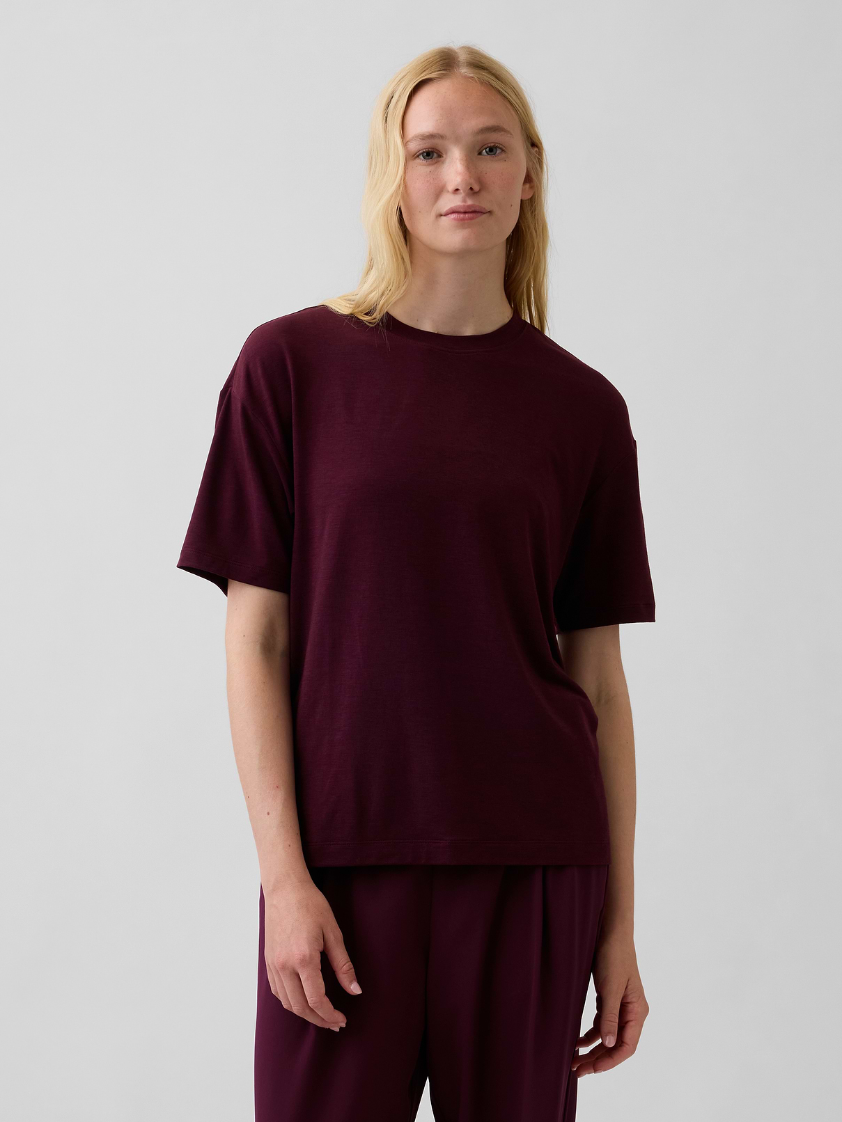 Image number 1 showing, GapFit Breathe Relaxed T-Shirt