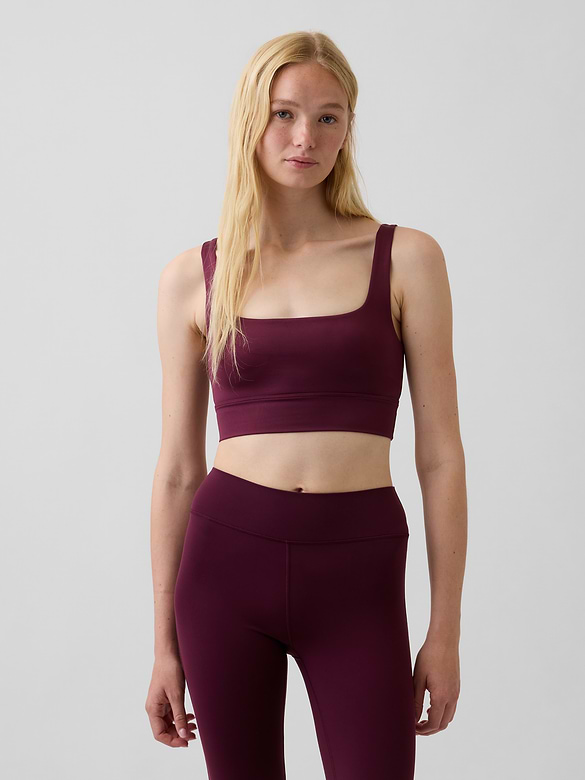 GapFit Smooth Square-Neck Sports Bra