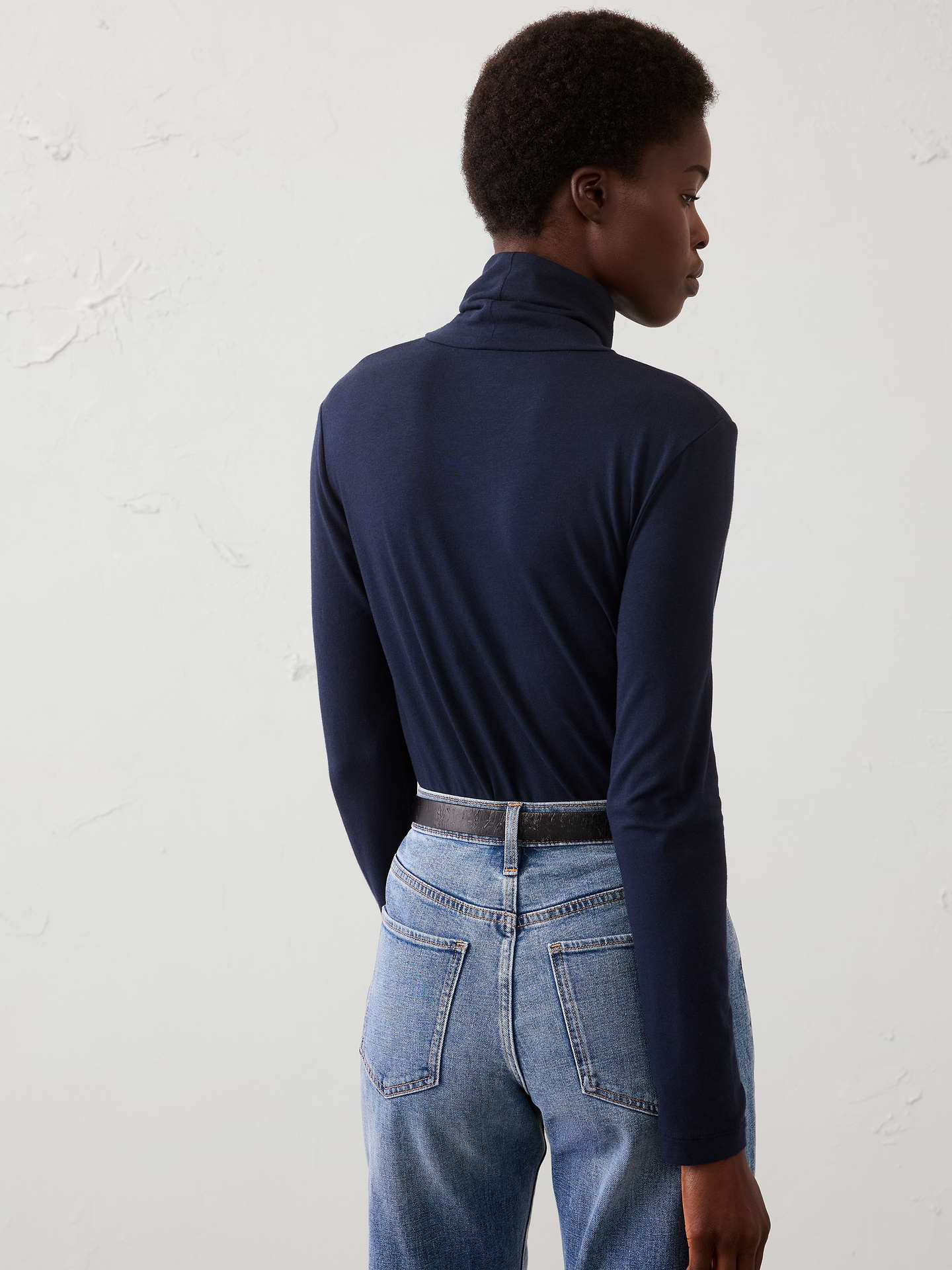 Image number 2 showing, Timeless Turtle-Neck